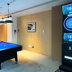 Oasis Aurum 181 Hongkong